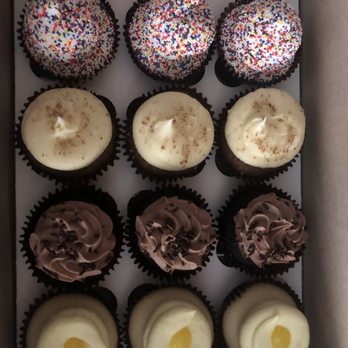 Smallcakes A Cupcakery - Cupcakes - Cupcakes Near Me - Roseville, California Smallcakes A Cupcakery - Cupcakes - Cupcakes Near Me - Roseville, California