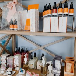 Signature Image - Viktoria DeAnn peptide cosmeceuticals & Farm House Fresh skincare