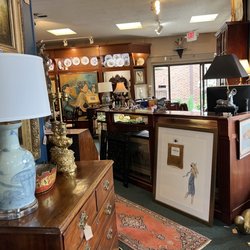 Middleburg Antique Emporium