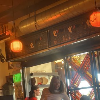 Teller's Taproom & Kitchen - American Near Me - Lakewood, Colorado