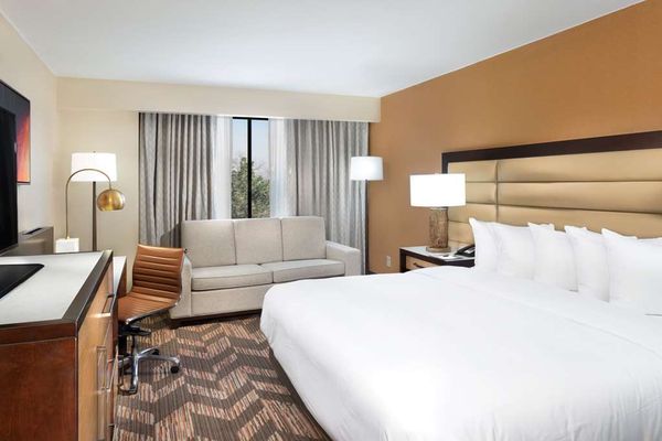 DoubleTree by Hilton Hotel Lawrence by null