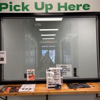 A’leurer - Pick up window only - Soul Food Near Me - Greensboro, North Carolina A’leurer - Pick up window only - Soul Food Near Me - Greensboro, North Carolina