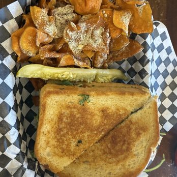 All Roads Cafe - Cafes Near Me - Edgewood, New Mexico