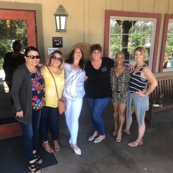 Tour del Vino - Wine Tours Near Me - Temecula, California Tour del Vino - Wine Tours Near Me - Temecula, California