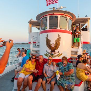 Southern Star Dolphin Cruise - Whale Watching Tours Near Me - Destin, Florida Southern Star Dolphin Cruise - Whale Watching Tours Near Me - Destin, Florida