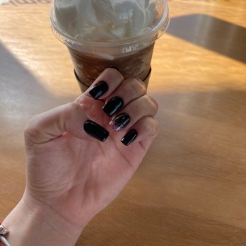 Herbal Nails & Spa - Arrowhead lakes - Jason did my nails! I LOVE HIM! - Nail Salons Near Me - Glendale, Arizona