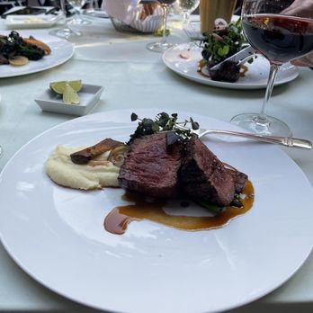 Polo Lounge - Filet Mignon - New American Near Me - Beverly Hills, California Polo Lounge - Filet Mignon - New American Near Me - Beverly Hills, California