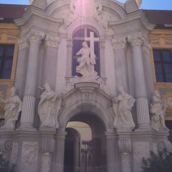 Stift Dürnstein - Churches Near Me - Dürnstein, 3