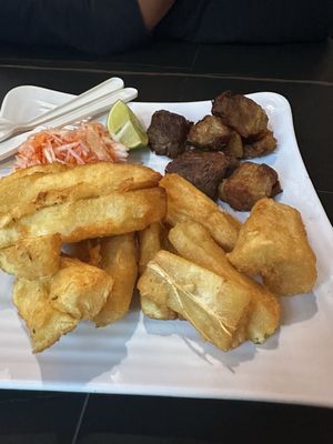 Pupuseria La Familiar by null