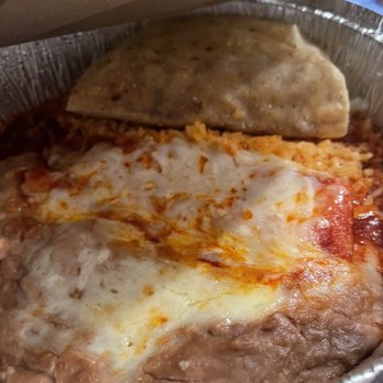Avila's Mexican Restaurant - Combination Plate: 1 Taco and 2 Enchiladas - Mexican Near Me - El Paso, Texas Avila's Mexican Restaurant - Combination Plate: 1 Taco and 2 Enchiladas - Mexican Near Me - El Paso, Texas
