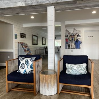 Shem Creek Inn - Waiting area - Hotels Near Me - Mount Pleasant, South Carolina Shem Creek Inn - Waiting area - Hotels Near Me - Mount Pleasant, South Carolina