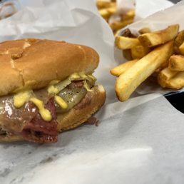 Pastrami Burger