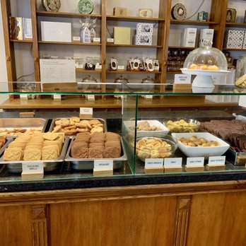 Maison Dandoy - Pastries - Bakeries Near Me - Brussels, BRU Maison Dandoy - Pastries - Bakeries Near Me - Brussels, BRU