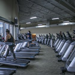Tinley Fitness - Cardio area