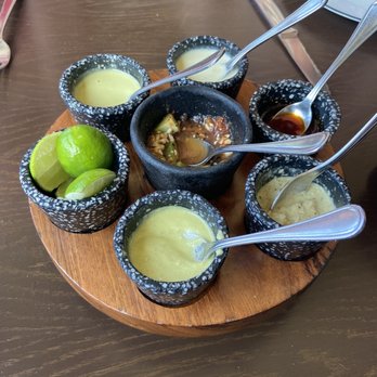 La Buena Barra - Complimentary sauces. - Bars Near Me - Cancún, ROO La Buena Barra - Complimentary sauces. - Bars Near Me - Cancún, ROO