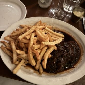 Les Faux Bourgeois - Steak Frites - French Near Me - Vancouver, British Columbia Les Faux Bourgeois - Steak Frites - French Near Me - Vancouver, British Columbia