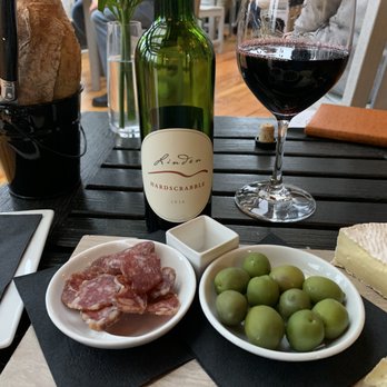 Linden Vineyards - Wineries Near Me - Linden, Virginia Linden Vineyards - Wineries Near Me - Linden, Virginia