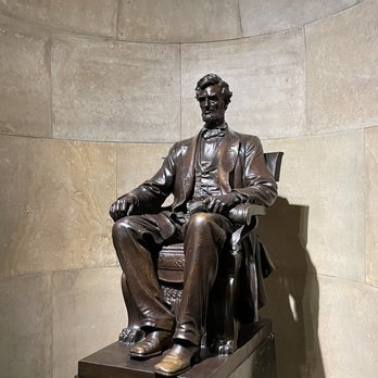 Lincoln Tomb - Landmarks & Historical Buildings Near Me - Springfield, Illinois Lincoln Tomb - Landmarks & Historical Buildings Near Me - Springfield, Illinois