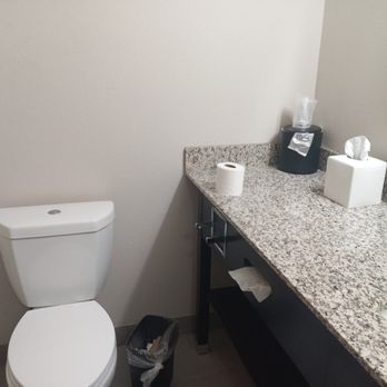 Quality Inn & Suites - Hotels Near Me - Goshen, Indiana