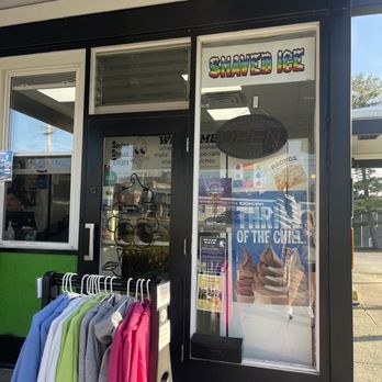 Spring Street Treats - outside of the store. Merch - Ice Cream & Frozen Yogurt Near Me - Oxford, Ohio