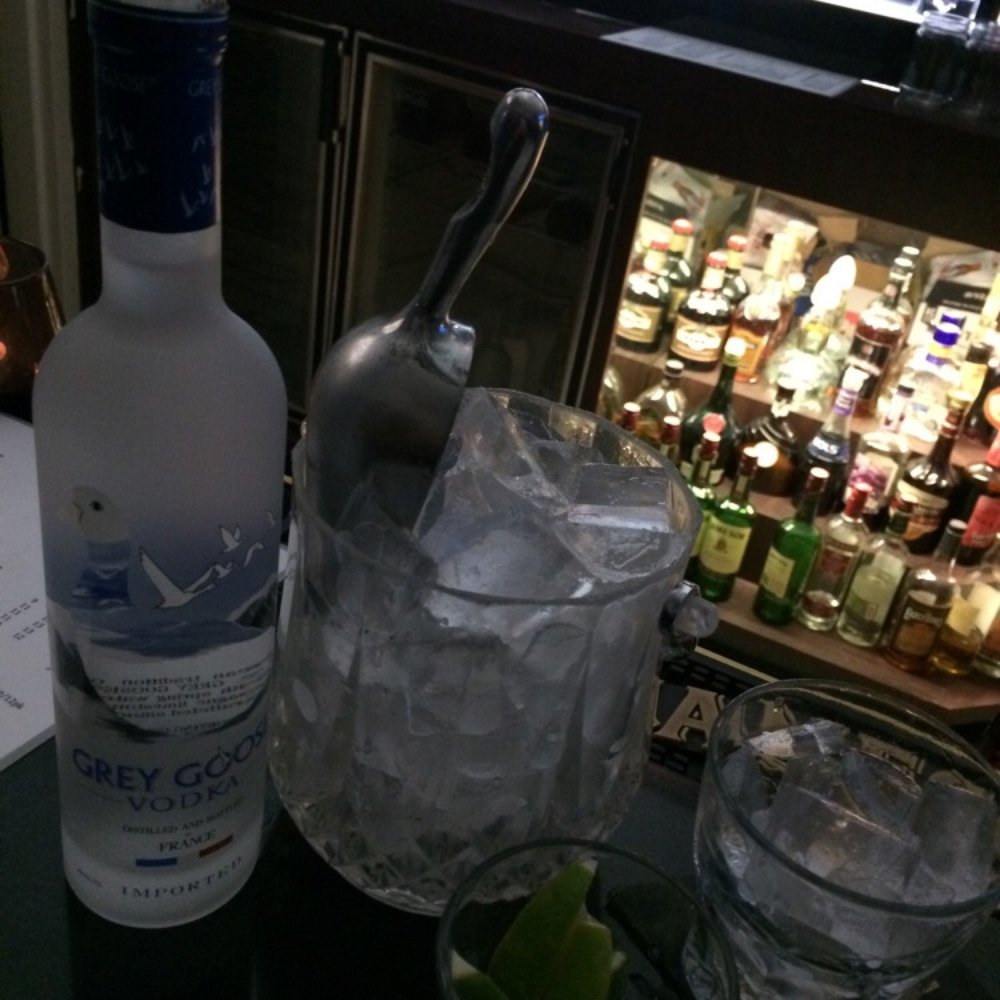 Cafe Bleu - Goose. - Sports Bars Near Me - Los Angeles, California Cafe Bleu - Goose. - Sports Bars Near Me - Los Angeles, California