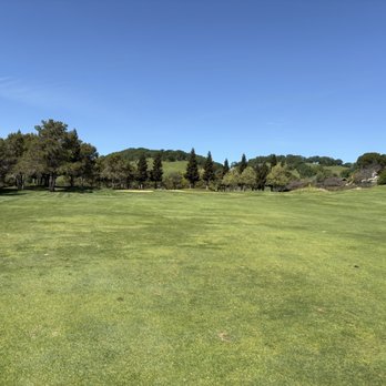 Rancho Solano Golf Course - 18th green from the fairway - Golf Near Me - Fairfield, California