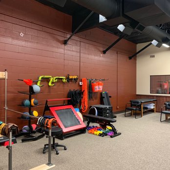 ApexNetwork Physical Therapy - Rehab Gym - Physical Therapy Near Me - Benson, Arizona