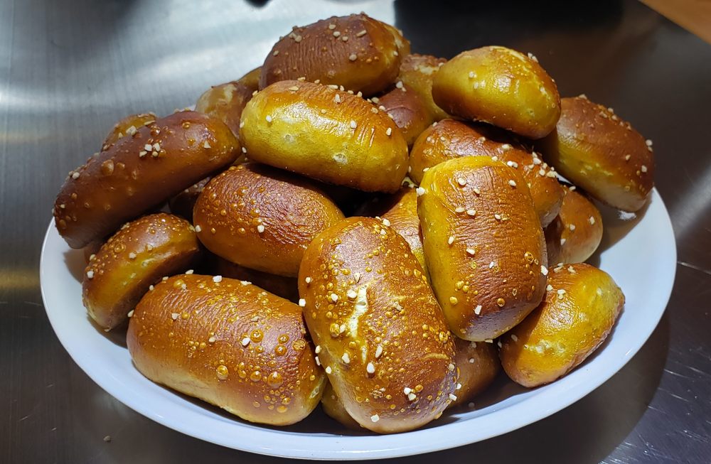 TRUE BAVARIAN PRETZELS Updated September 2024 Pipe Creek, Texas