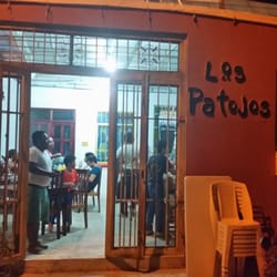 Los Patojos - Para que ubiquen el lugar por fuera, algo pequeño pero muy rico