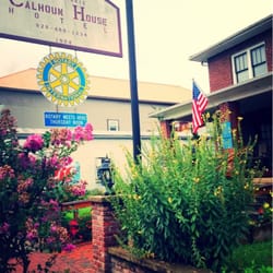 Historic Calhoun Country Inn - Right next soda parlor