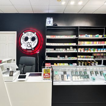 TIGER VAPE & SMOKE SAVANNAH - Updated May 2026 - 19 Photos - 7048 Hodgson  Memorial Dr, Savannah, Georgia - Vape Shops - Phone Number - Yelp