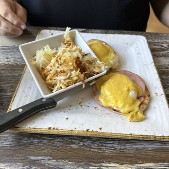Maple + Bacon - Classic Benedict - Breakfast & Brunch Near Me - Valparaiso, Indiana