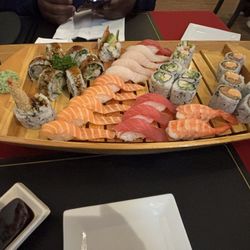 SAKURA SUSHI COBOURG - Uri Sushi Boat