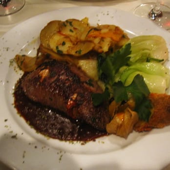 Restaurant Turm - Tenderloin with Potatoes & Vegetables - Caribbean Near Me - Zürich, ZH