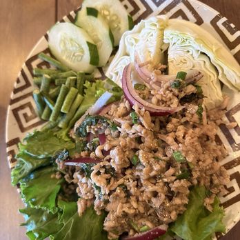 The Sister Restaurant & Cafe - Chicken larb - Thai Near Me - Honolulu, Hawaii The Sister Restaurant & Cafe - Chicken larb - Thai Near Me - Honolulu, Hawaii