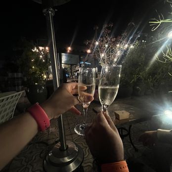 Perch - Rooftop champagne - Lounges Near Me - Los Angeles, California Perch - Rooftop champagne - Lounges Near Me - Los Angeles, California