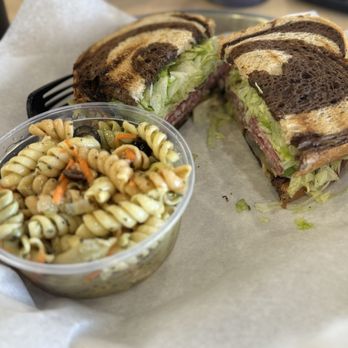 Kinder's Meats Deli BBQ - Salami sandwich on rye bread with the Italian pasta salad - Barbeque Near Me - Concord, California Kinder's Meats Deli BBQ - Salami sandwich on rye bread with the Italian pasta salad - Barbeque Near Me - Concord, California