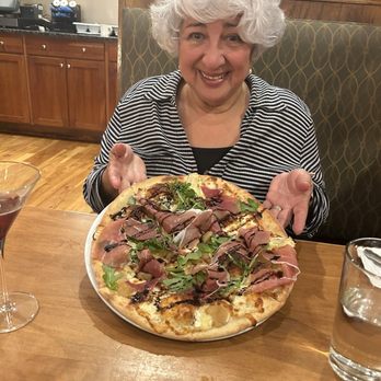 River Grille - Apple prosciutto pizza and Naomi - New American Near Me - Easton, Pennsylvania