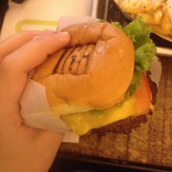 The Good Burger - Cheesebuger riquisima por 3,95€