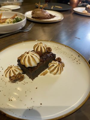 Bo.Vine Burgers & Bar by null