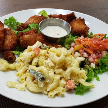 Hole in One Cafe - Chicken Wings - Cafes Near Me - Delano, California