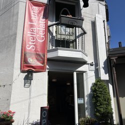 Stella Luna Gelato Cafe - Front
