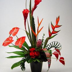 Southern California School of Floral Design - Contemporary arrangement from a floral design class