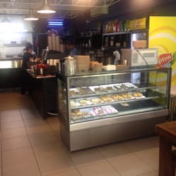 Deli in the Park - Fresh ingredients, menu to suit most tastes & great selection of deserts.