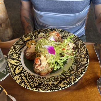 Trader Vic's - Yum! - Hawaiian Near Me - Emeryville, California