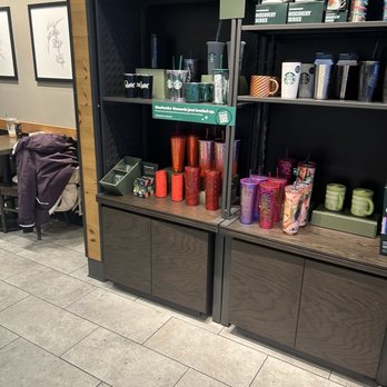 Starbucks - Coffee & Tea Near Me - Reston, Virginia