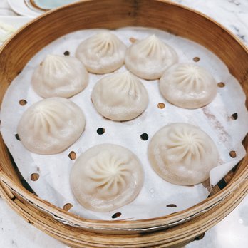 Supreme Dumplings - Supreme Pork Xiao Long Bao (8) - Shanghainese Near Me - Bellevue, Washington Supreme Dumplings - Supreme Pork Xiao Long Bao (8) - Shanghainese Near Me - Bellevue, Washington