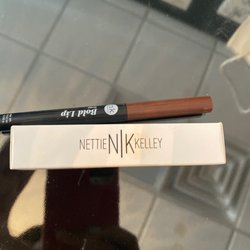 Nettie Kelley Makeup Lounge
