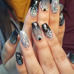 Leopard Nails