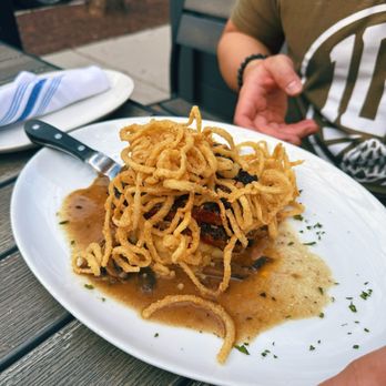 Black Barrel Tavern - Meatloaf - Breakfast & Brunch Near Me - Chicago, Illinois